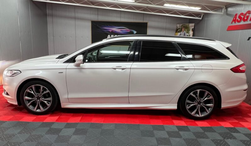 
								FORD MONDEO ST-LINE full									