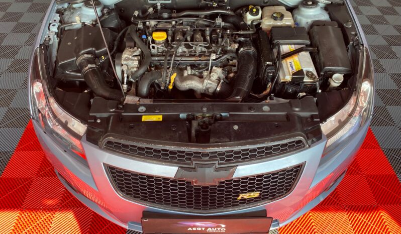 
								CHEVROLET CRUZE full									