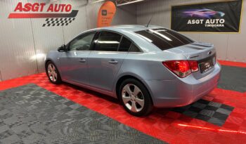 
										CHEVROLET CRUZE full									