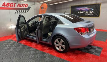 
										CHEVROLET CRUZE full									