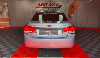
										CHEVROLET CRUZE full									