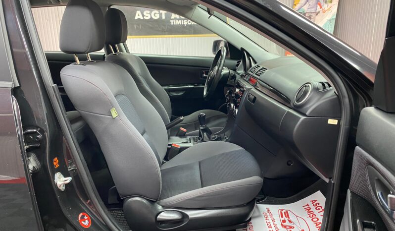 
								MAZDA 3 BENZINA full									