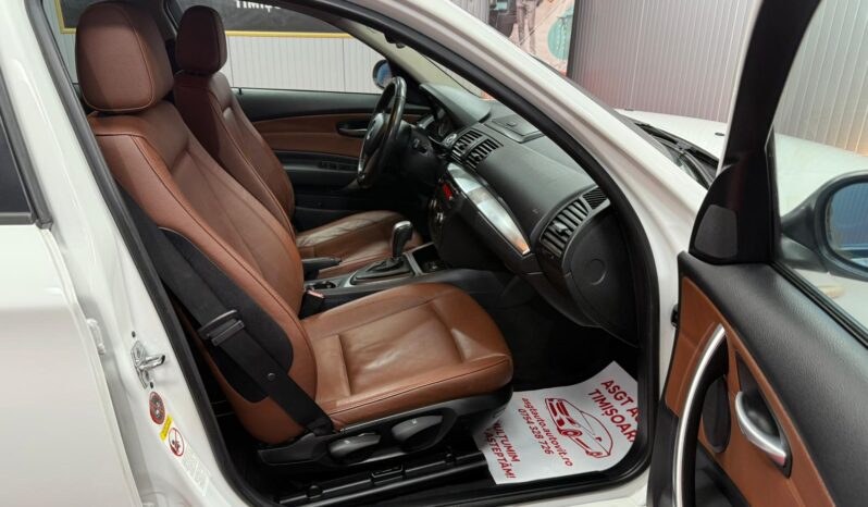 
								BMW SERIA 1, CUTIE AUTOMATA, DISTRIBUTIE PE FATA full									