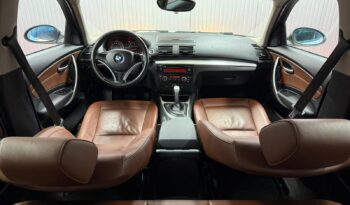 
										BMW SERIA 1, CUTIE AUTOMATA, DISTRIBUTIE PE FATA full									