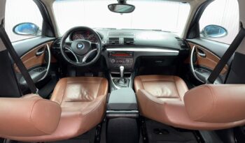 
										BMW SERIA 1, CUTIE AUTOMATA, DISTRIBUTIE PE FATA full									