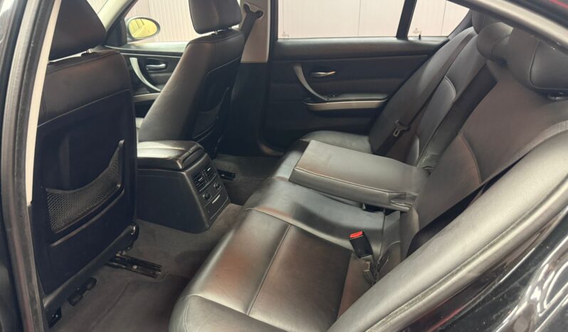 
								BMW SERIA 3 AUTOMATA full									