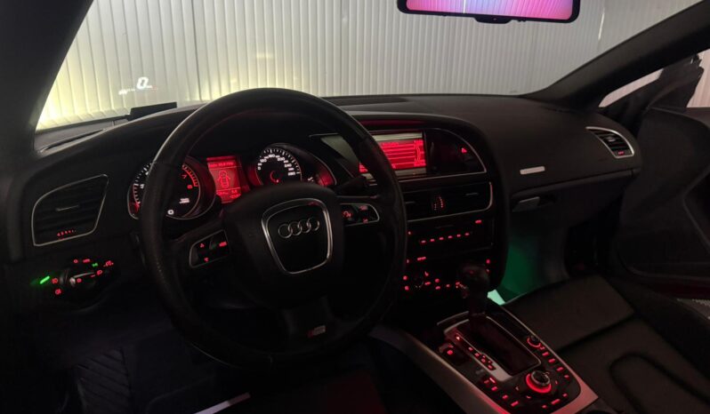 
								Audi A 5 B8, quattro, automat, S-line full									