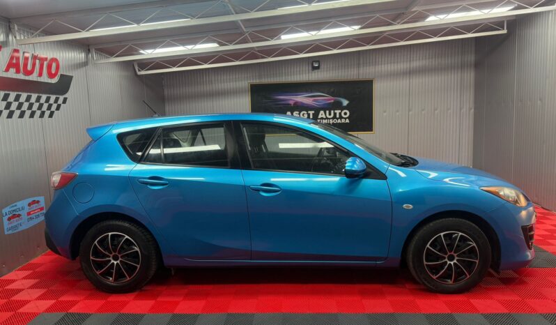 
								MAZDA 3, FACELIFT, BENZINA full									