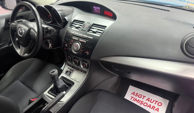 
								MAZDA 3, FACELIFT, BENZINA full									