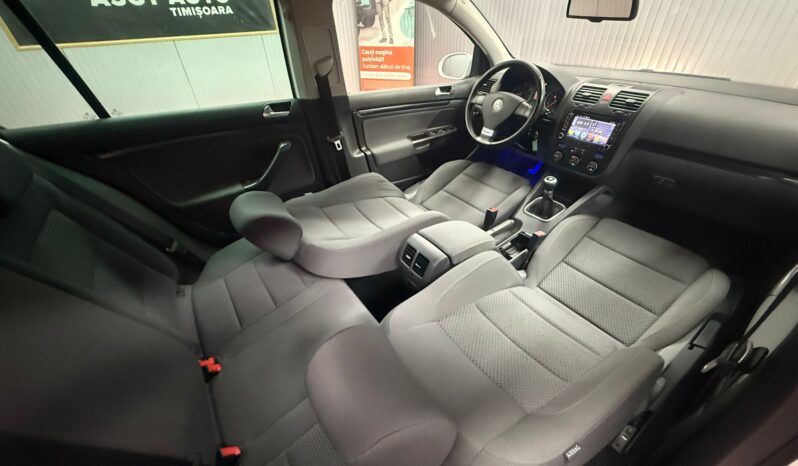 
								VW GOLF 5 GT, 4X4 full									
