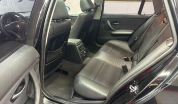 
										BMW SERIA 3 full									