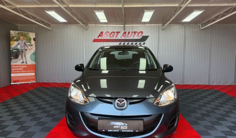 
								MAZDA 2 full									