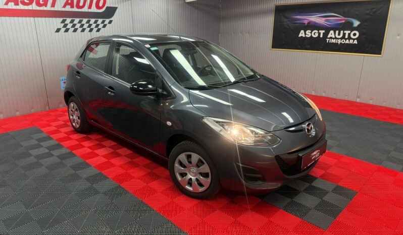 
								MAZDA 2 full									