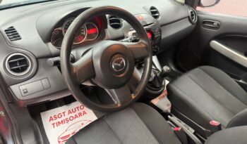 
										MAZDA 2 full									