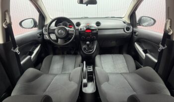 
										MAZDA 2 full									