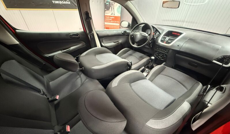 
								PEUGEOT 206 + TRENDY full									