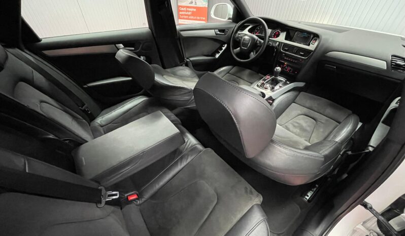 
								AUDI A 4, B8, S-LINE full									