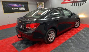 
										CHEVROLET CRUZE full									