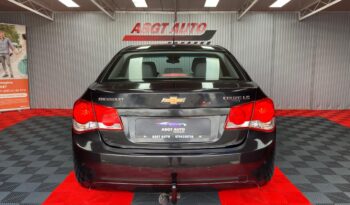 
										CHEVROLET CRUZE full									