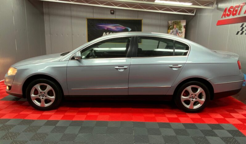 
								VW PASSAT B6 BENZINA full									