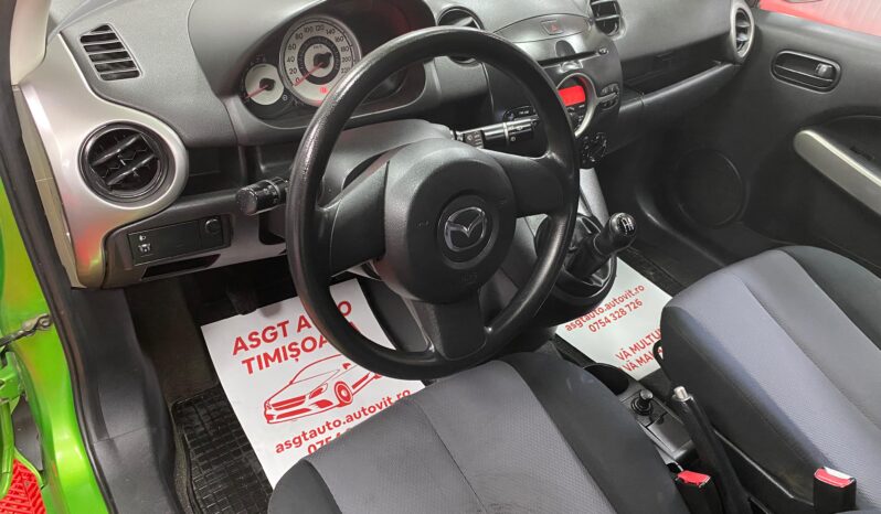 
								MAZDA 2 BENZINA full									
