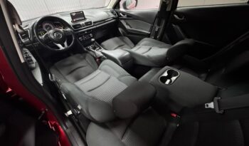 
										MAZDA 3 full									
