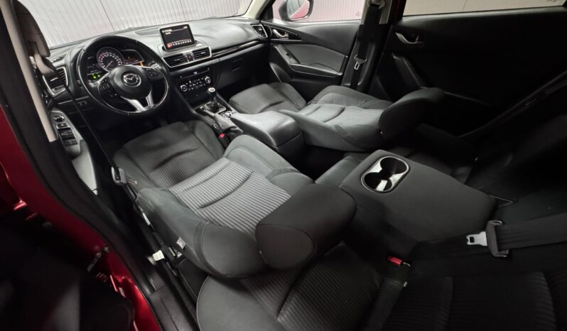 
								MAZDA 3 full									