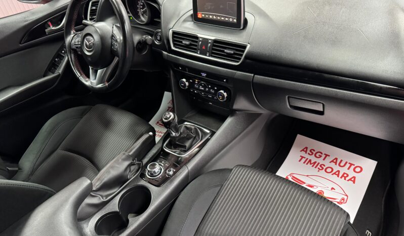 
								MAZDA 3 full									