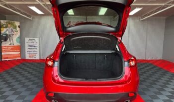 
										MAZDA 3 full									