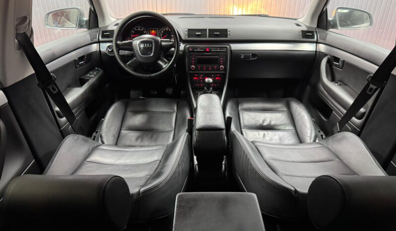 
								AUDI A 4 B7 full									