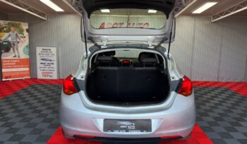 
										OPEL ASTRA J BENZINA full									