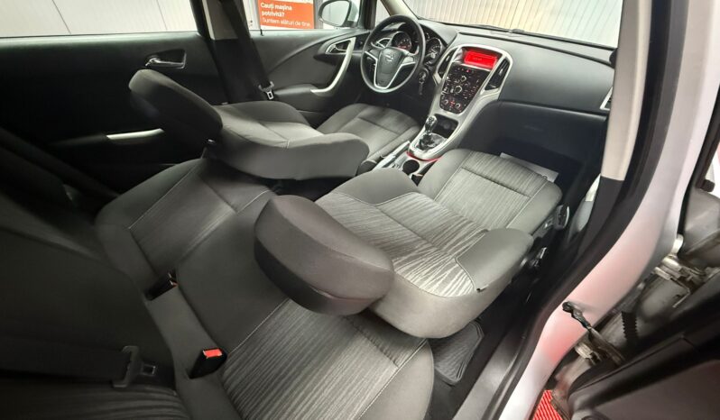 
								OPEL ASTRA J BENZINA full									