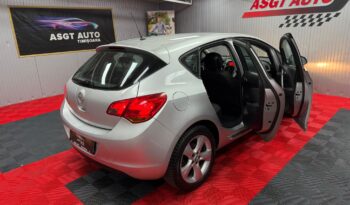 
										OPEL ASTRA J BENZINA full									
