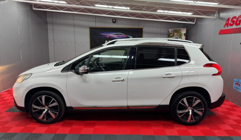 
								PEUGEOT 2008 full									