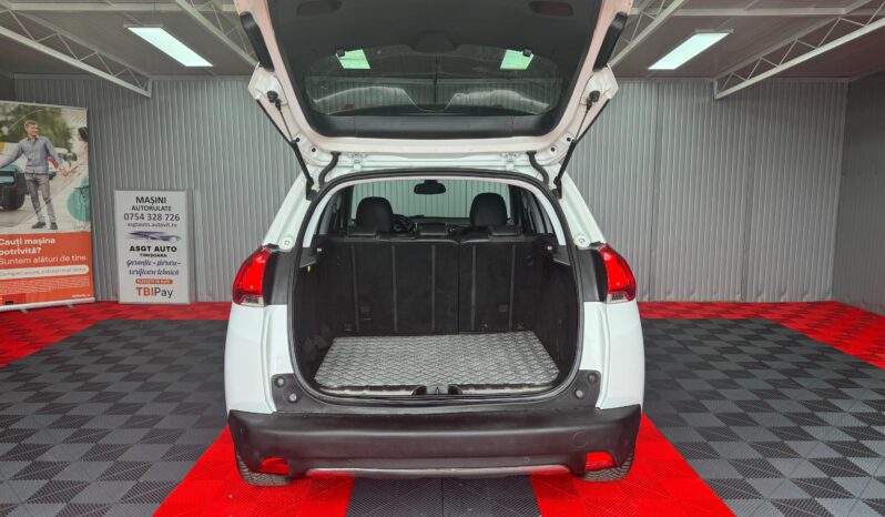 
								PEUGEOT 2008 full									