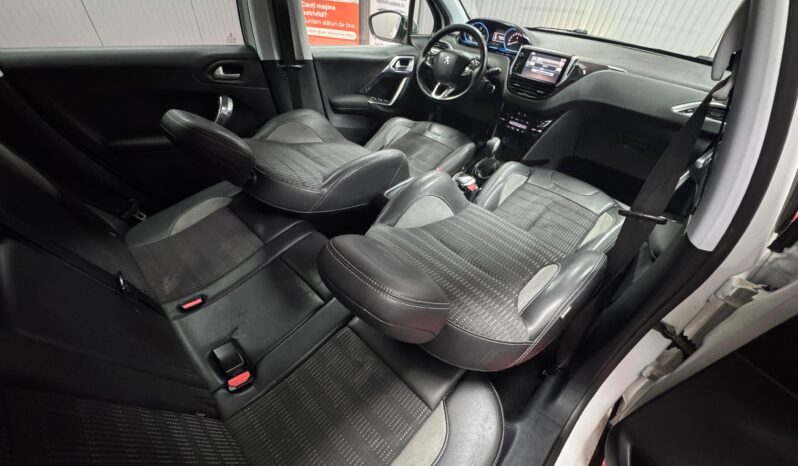 
								PEUGEOT 2008 full									