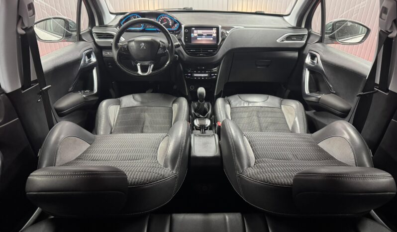 
								PEUGEOT 2008 full									