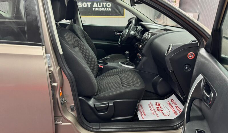 
								NISSAN QASHQAI full									