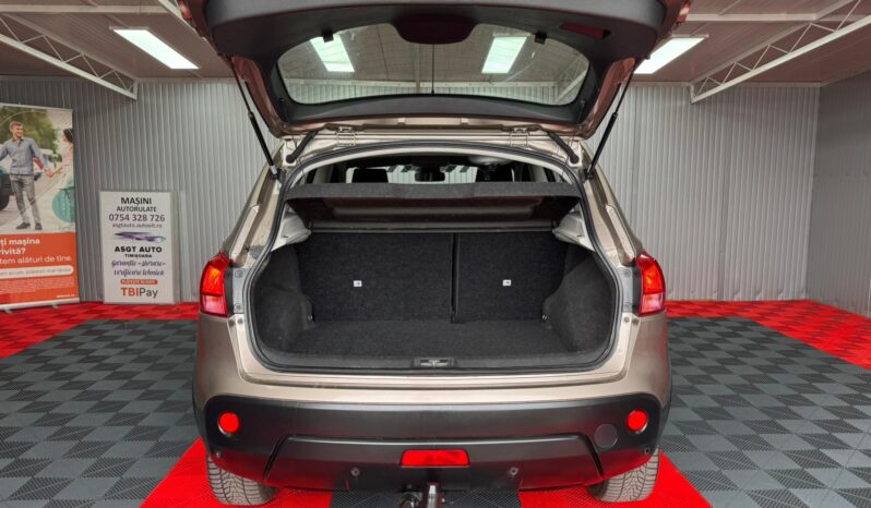 
								NISSAN QASHQAI full									