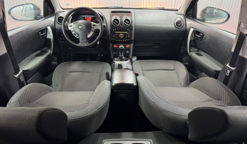 
								NISSAN QASHQAI full									
