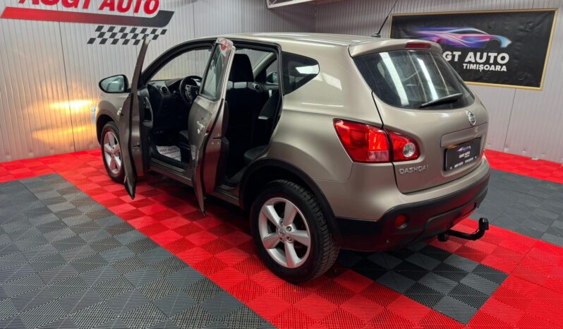 
								NISSAN QASHQAI full									