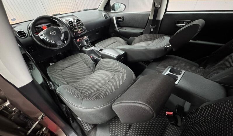 
								NISSAN QASHQAI full									