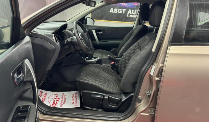 
								NISSAN QASHQAI full									