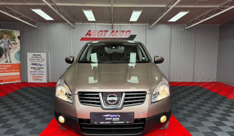 
								NISSAN QASHQAI full									