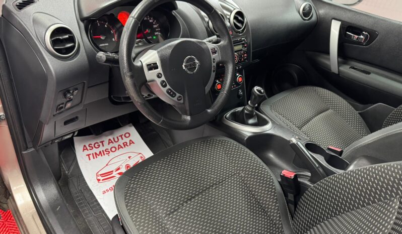 
								NISSAN QASHQAI full									