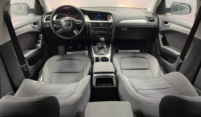 
								AUDI A 4 , 2011, EURO 5, B8 full									