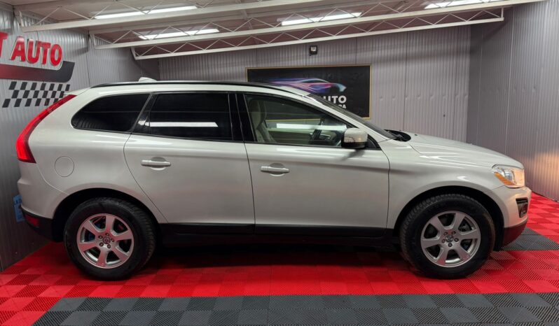
								VOLVO XC60, 4X4 full									