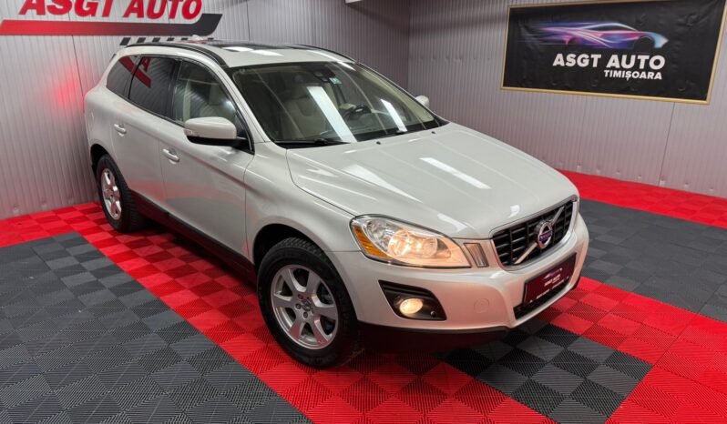 
								VOLVO XC60, 4X4 full									
