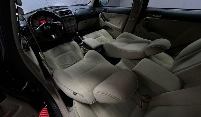 
								Alfa Romeo 147 full									
