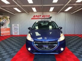 Peugeot 208 2012 Hatchback